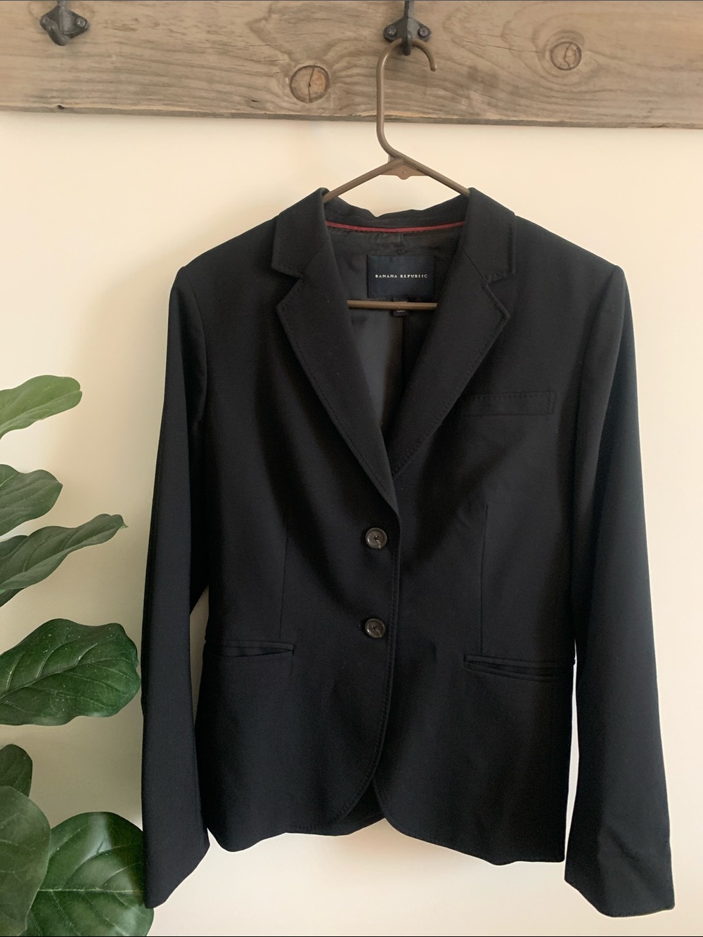 Banana Republic Black Women's Tailored Blazer with Notch Lapel